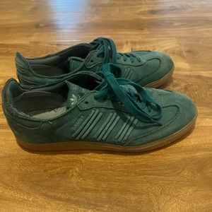 Adidas Samba sneakers green/blue size 8